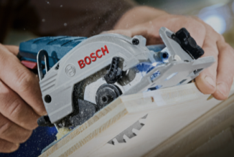 Электропила циркулярная аккумуляторная BOSCH GKS 12V-26 купить в Минске. - №1