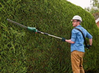 Кусторез аккумуляторный штанговый BOSCH UniversalHedgePole 18 купить в Минске, честные цены. - №1