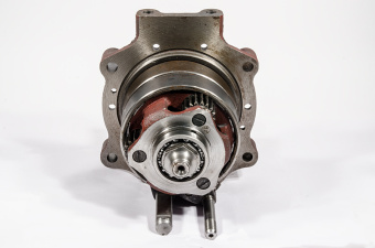 80-4202020 А Крышка ВОМ МТЗ (вал отбора мощности в сборе), без гидроподъемника, 8 шлиц., 2 ленты по 43 мм, (А) - №1