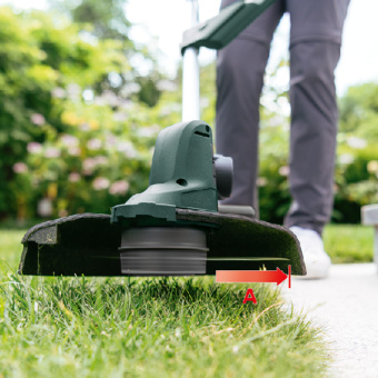 Триммер аккумуляторный BOSCH UniversalGrassCut 18-260, 1х2,0 Ач купить в Минске, честные цены. - №1
