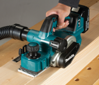 Рубанок аккумуляторный MAKITA DKP 181 ZU в кор. купить в Минске. - №2